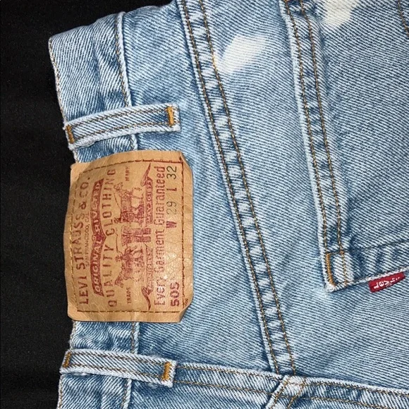 Levi shorts! - Picture 6 of 10